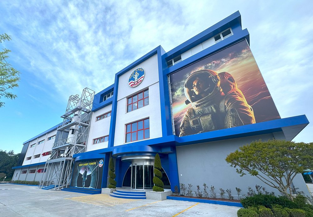 İzmir Uzay Kampı & Bilim Keşfi